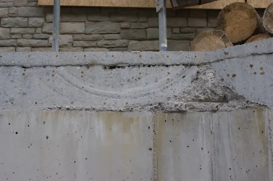 Scie à sol pour la découpe de dalles de béton en toute saison